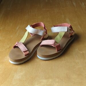 Universal Thread Pink, Pale Yellow & Tan Strappy Sandals